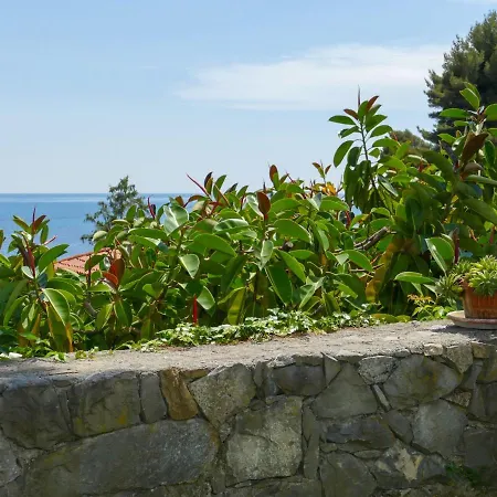 Holiday home Locazione Turistica Casa Marina