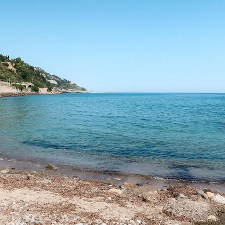 Locazione Turistica Casa Marina Дом отдыха